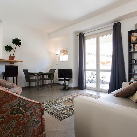 Overseas - Penthouse - Appartamento Attico - Palazzo San Matteo - ปาแลร์โม ภายนอก รูปภาพ