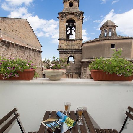 Overseas - Penthouse - Appartamento Attico - Palazzo San Matteo - ปาแลร์โม ภายนอก รูปภาพ