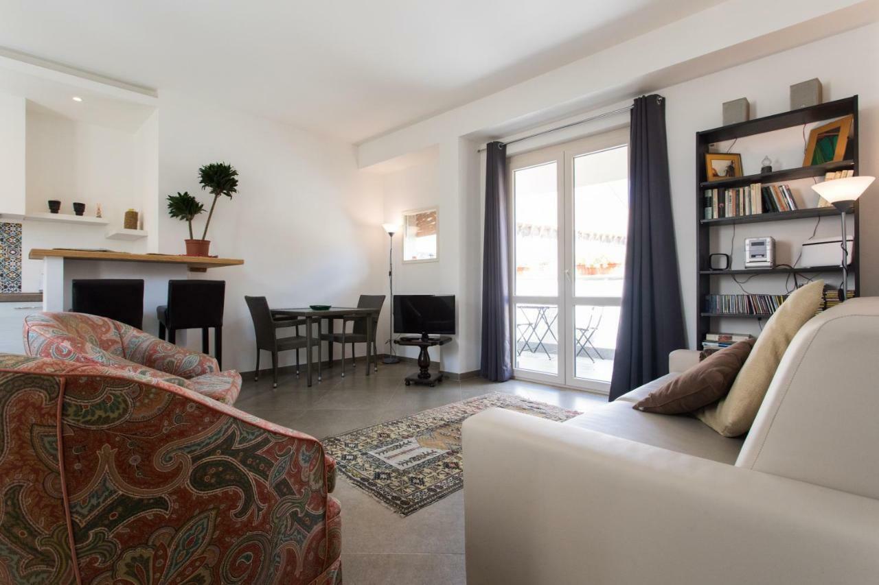 Overseas - Penthouse - Appartamento Attico - Palazzo San Matteo - ปาแลร์โม ภายนอก รูปภาพ